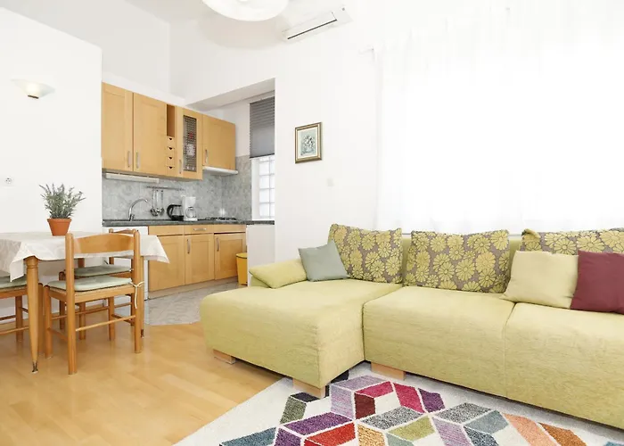 With Parking Spaces Baska, Krk - 19581 Apartman