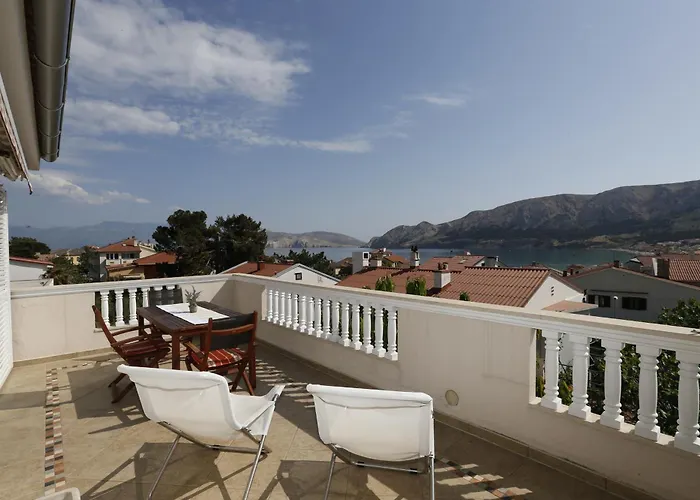 Apartman With Parking Spaces Baska, Krk - 19581 Baska (Krk)