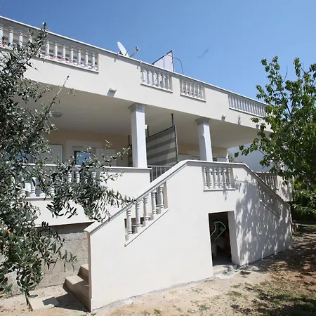With Parking Spaces Baska, Krk - 19581 דירה *